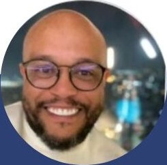 Dr. Clayton de Paula